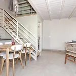 Helichrysum Lofts Junior House J1 Khokhlastí