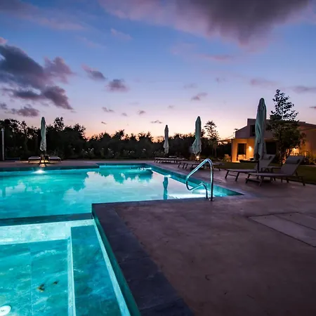 Helichrysum Lofts Junior House J1 * Khokhlasti
