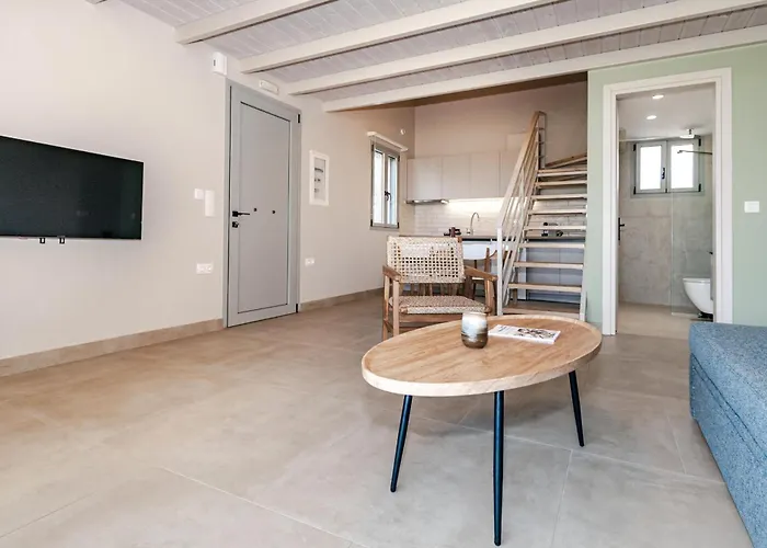 Helichrysum Lofts Junior House J1 * Khokhlastí