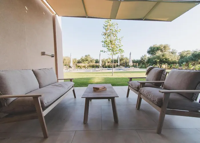 Helichrysum Lofts Junior House J1 Semesterbostad Khokhlastí